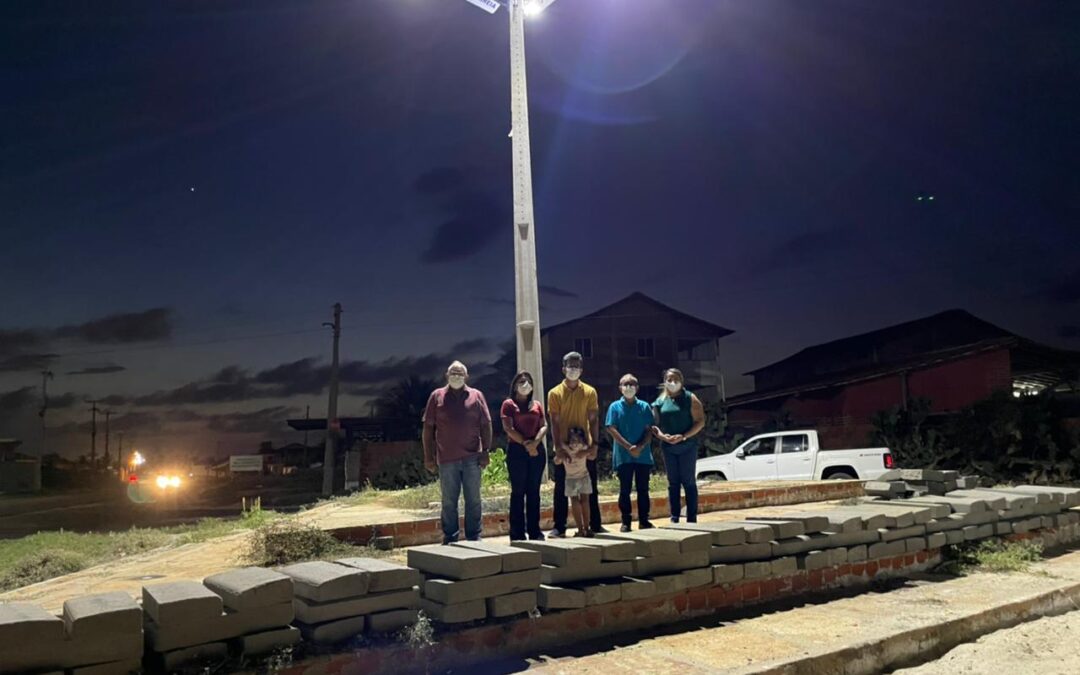 Prefeitura de Luís Correia entrega iluminação da Orla de Atalaia