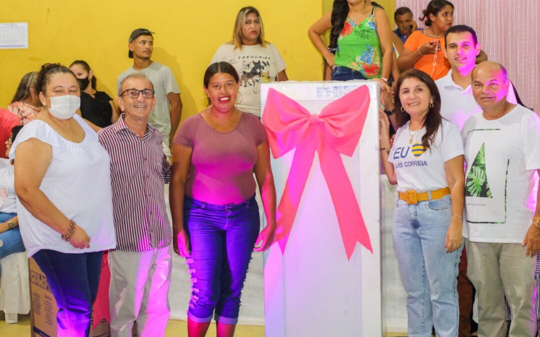 Prefeitura de Luís Correia realiza festa em comemoração ao Dia das Mães com apresentações e sorteio de prêmios