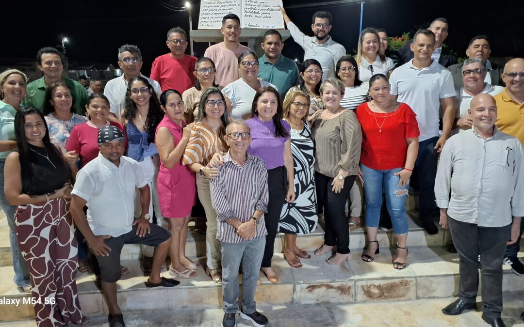 Prefeita Maninha Fontenele inaugura a Praça da Bíblia em Luís Correia