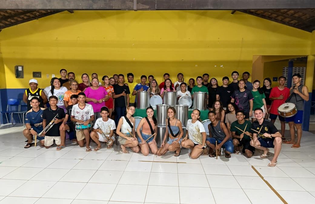 Prefeitura de Luís Correia entrega novos instrumentos à Banda Fanfarra Carmosina Martins